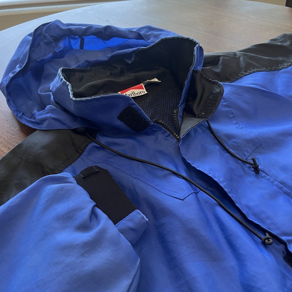 Marlboro Unlimited  Windbreaker Jacket Adult M Blue Packable Hood Vintage 90s